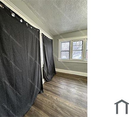 4th image of 1635 Holmes St #2