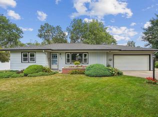 3236 Midway Dr, Waterloo, IA 50701