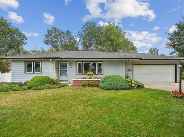 3236 Midway Dr, Waterloo, IA 50701