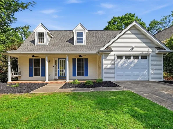 101 Grand Oak Cir, Pendleton, SC 29670