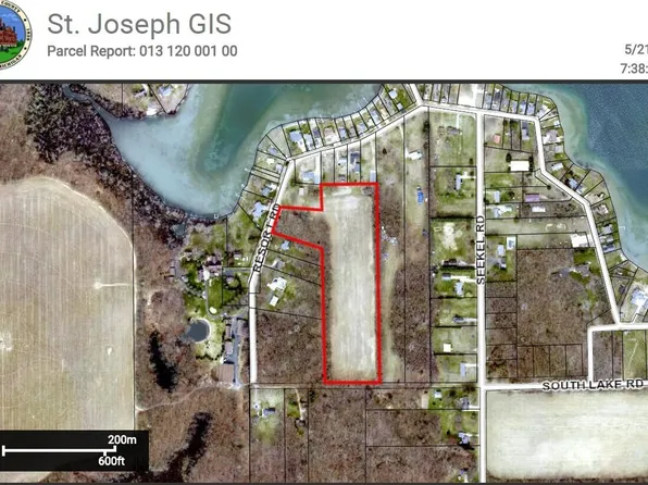 Resort Rd, Three Rivers, MI 49093