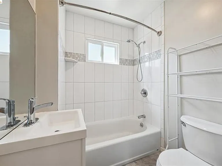 2222 Haste St — Photo 29