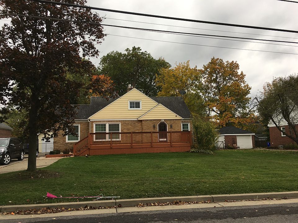 1st image of 89 Woodward Dr
