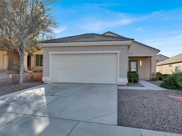 2073 Desert Woods Dr, Henderson, NV 89012