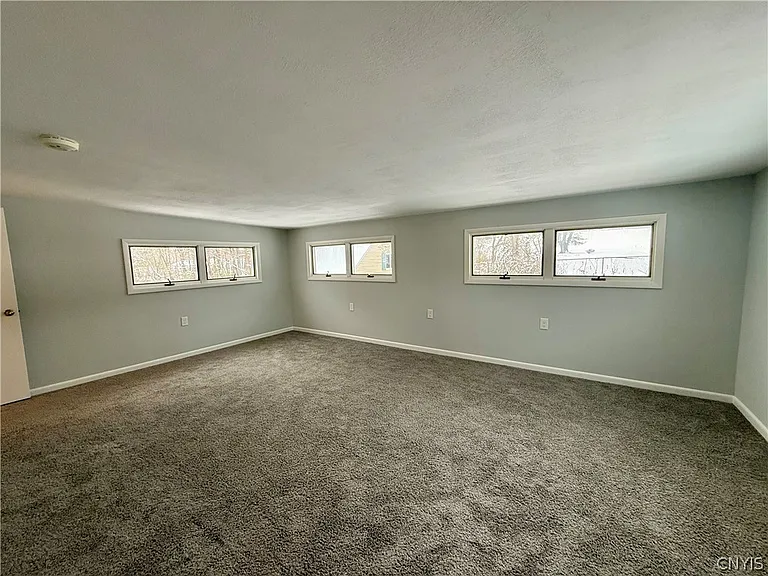 223 Cleveland Blvd — Photo 46