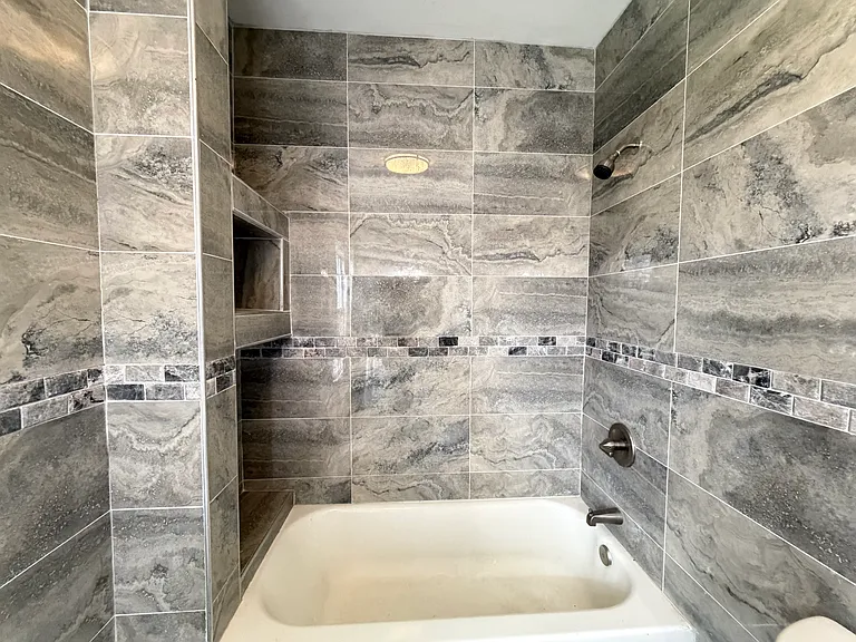 2026 Hertel Ave #4 — Photo 13