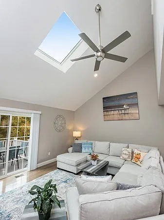 19 Stratford Village Dr #19 — Photo 3