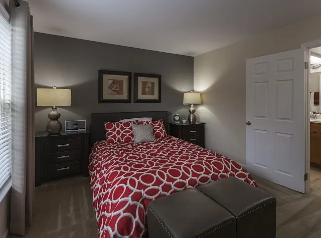 Walnut Crossing Apartments — Photo 13