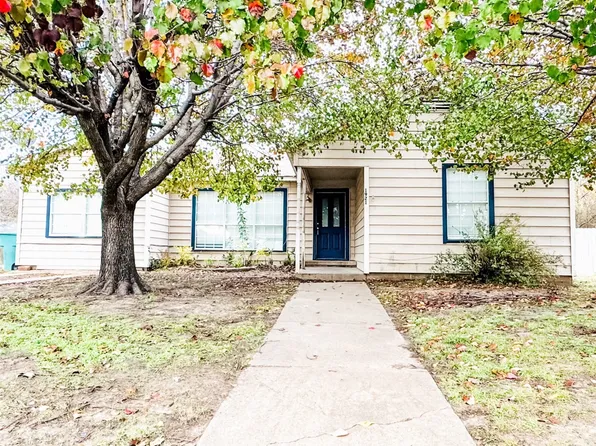 1921 N Woods St, Sherman, TX 75092