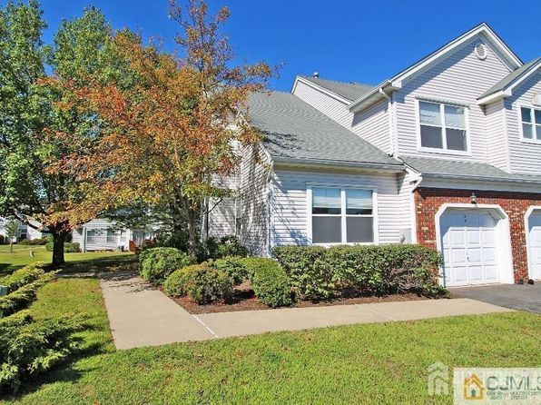 55 Castle Pointe Blvd, Piscataway, NJ 08854