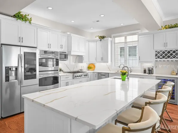 36 Kings Mill Rd, Monroe Township, NJ 08831
