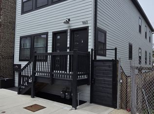 960 W 18th Pl #1, Chicago, IL 60608