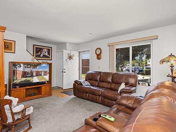 5th image of 27754 Eastwick Square Rd