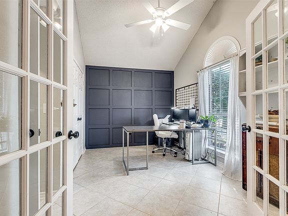 4th image of 10800 Huntington Rd