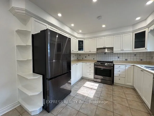 3 bed, $3,300 — Photo 2