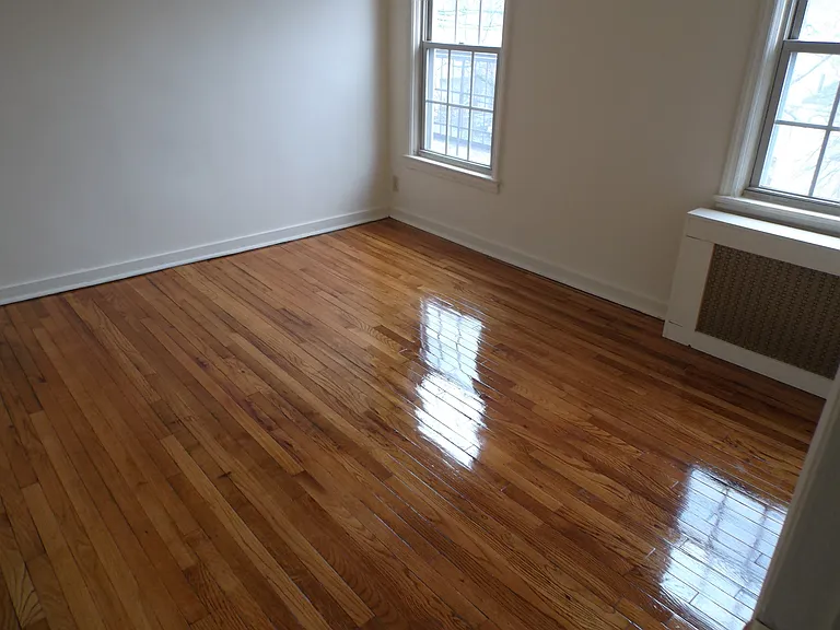 Bruxton Apartments — Photo 7