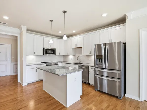 6 Overlook Dr #408, Andover, MA 01810