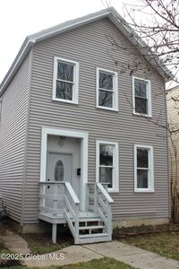 447 6th Avenue, Troy, NY, 12182