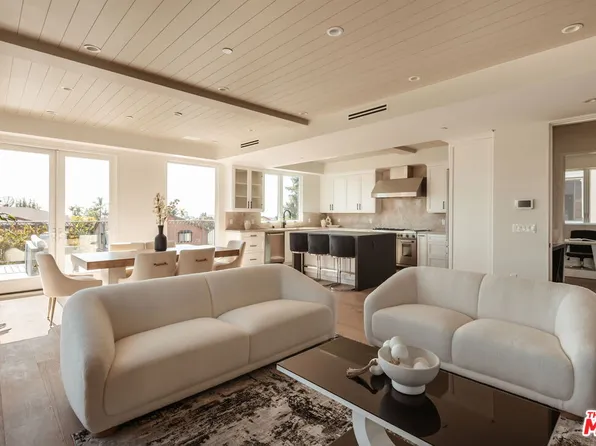 10725 Ashton Ave #301, Los Angeles, CA 90024