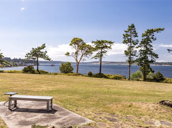 1204 Leisure Street, Coupeville, WA 98239