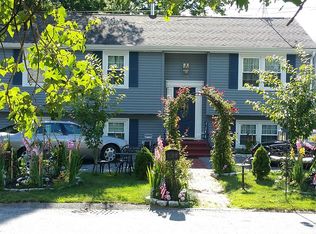 27 Fernwood Rd, Bristol, RI 02809