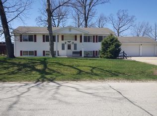 6853 Dennis Path, West Bend, WI 53090