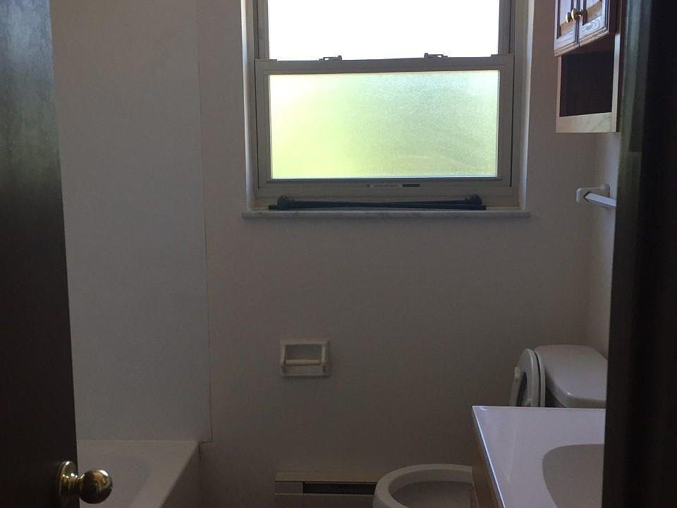 2nd image of 3926 S Meridian St #23