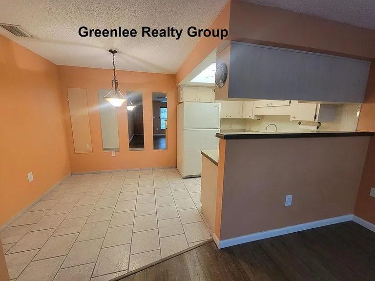 6141 Chesham Dr #8 — Photo 7