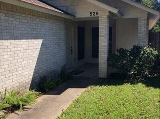 528 Rattan Dr, Victoria, TX 77901