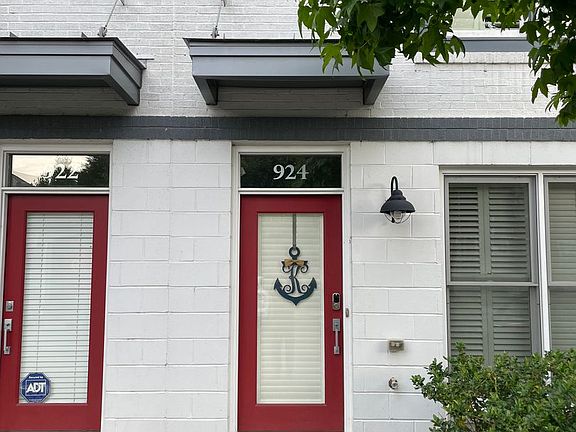 2nd image of 924 Pete Jones Way