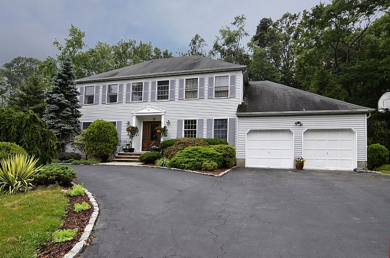 17 Birchwood Ct, East Hanover, NJ 07936 Zillow