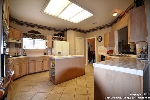 4th image of 614 Mirepoix