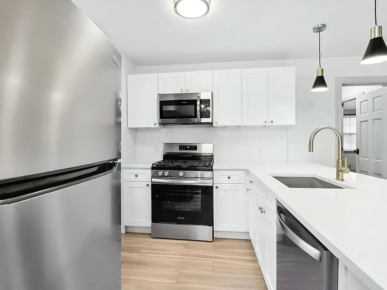 2834 Midvale Ave #M-2834B — Photo 36