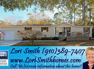 805 Mast Ct, Hampstead, NC 28443