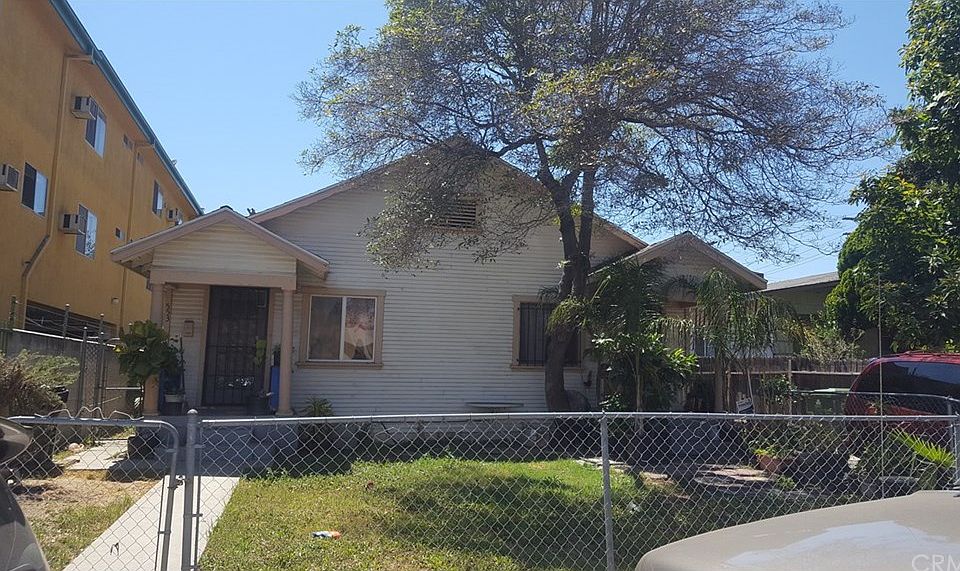 1st image of 553 N Kingsley Dr