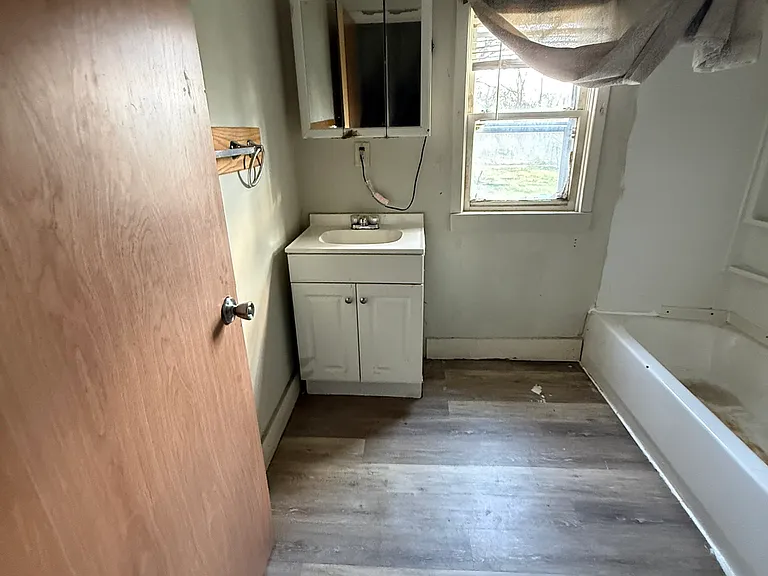 803 E Whitmer St — Photo 32