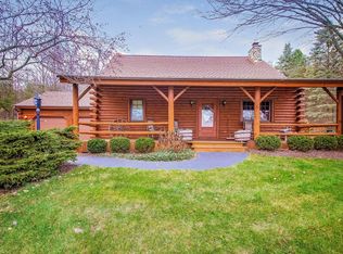 W255S6745 Ridge Rd, Waukesha, WI 53189