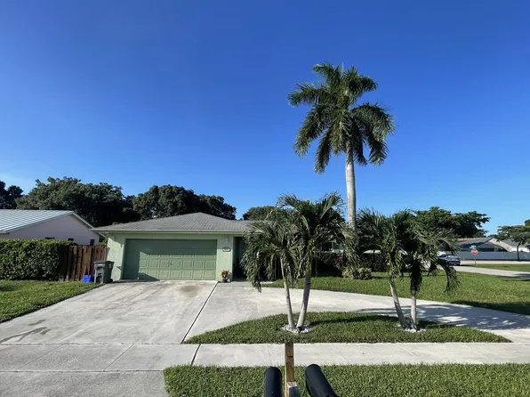 4978 Marbella Road N, West Palm Beach, FL 33417