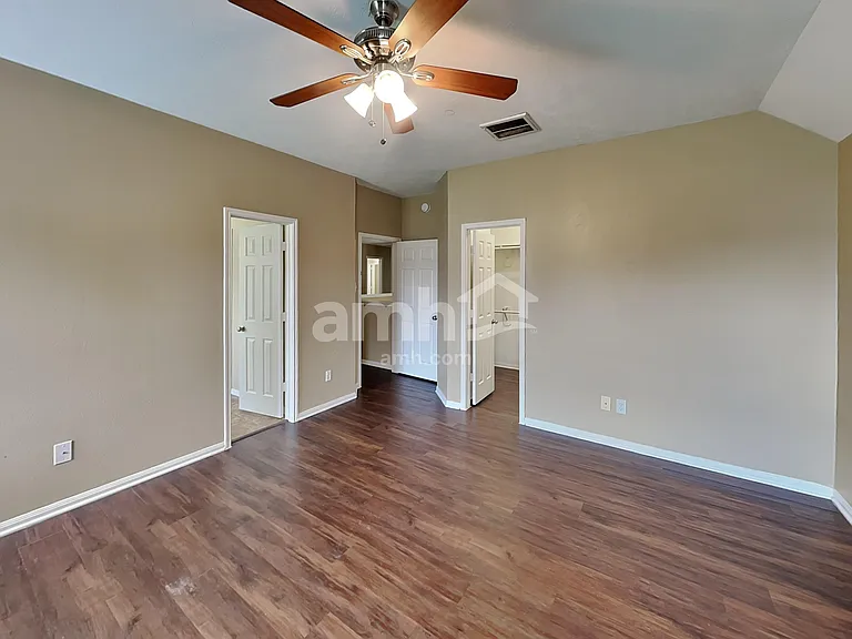 1927 Makenna Ln — Photo 13