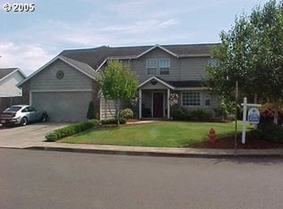 511 SE 6th Pl, Canby, OR 97013