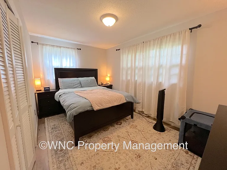 53 Tipperary Dr — Photo 10