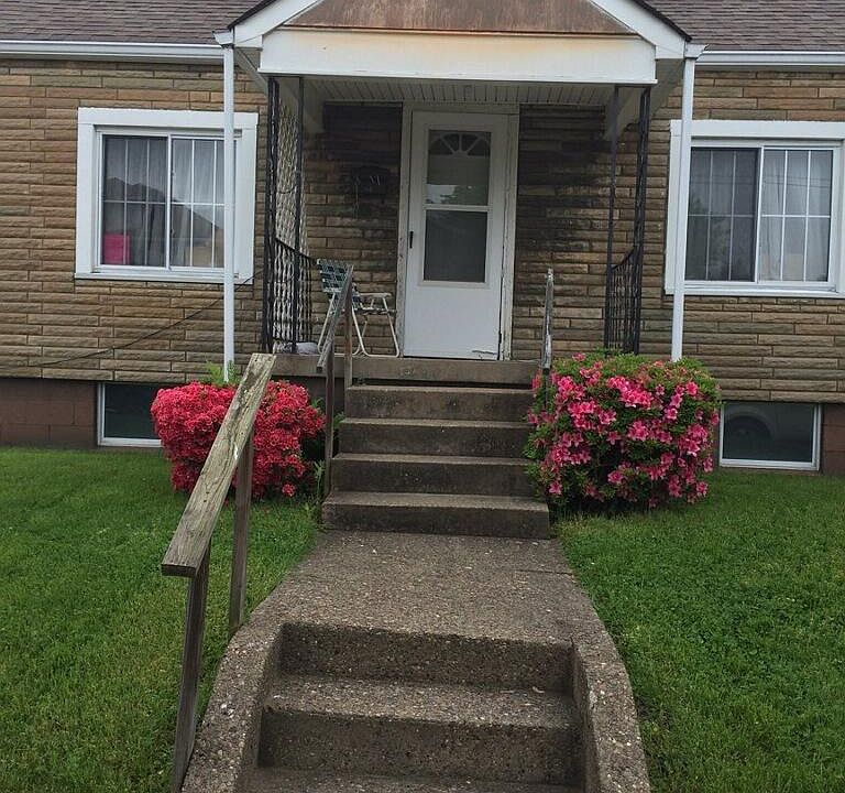 1st image of 208 Cypress Ave