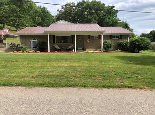 4128 Willow Dr, Ashland, KY 41102