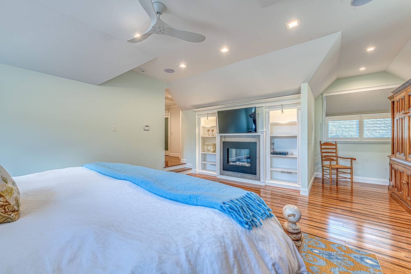  Primary bedroom has own fireplace and laundry