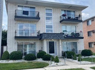 6037 Marshall Ave APT 1A, Chicago Ridge, IL 60415