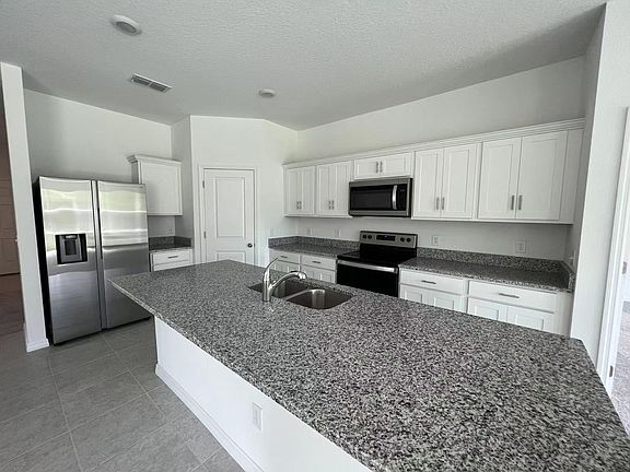 2nd image of 5884 Beefmaster Rd