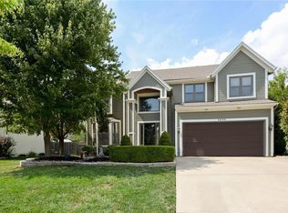 5604 W 153rd Ter, Overland Park, KS 66223