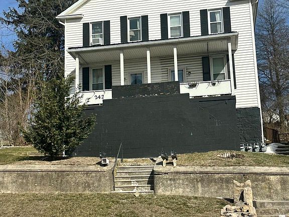 3rd image of 242-244 E Main St