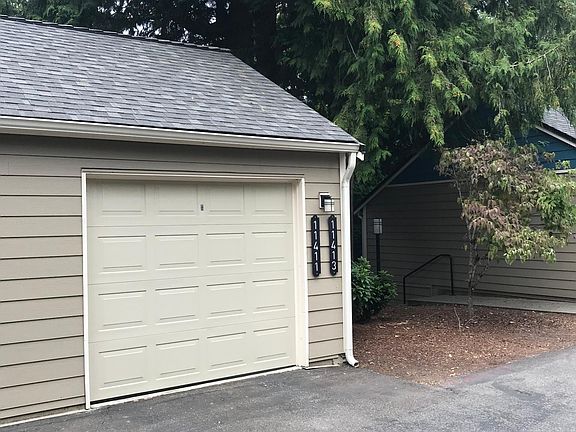3rd image of 11413 105th Ct NE