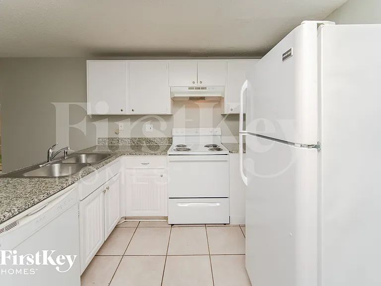 8509 Olympic Ct — Photo 6